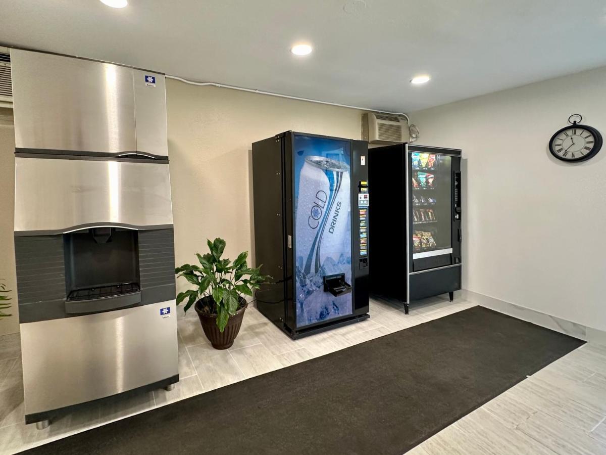 Royal Inn And Suites Charlotte Airport Ngoại thất bức ảnh