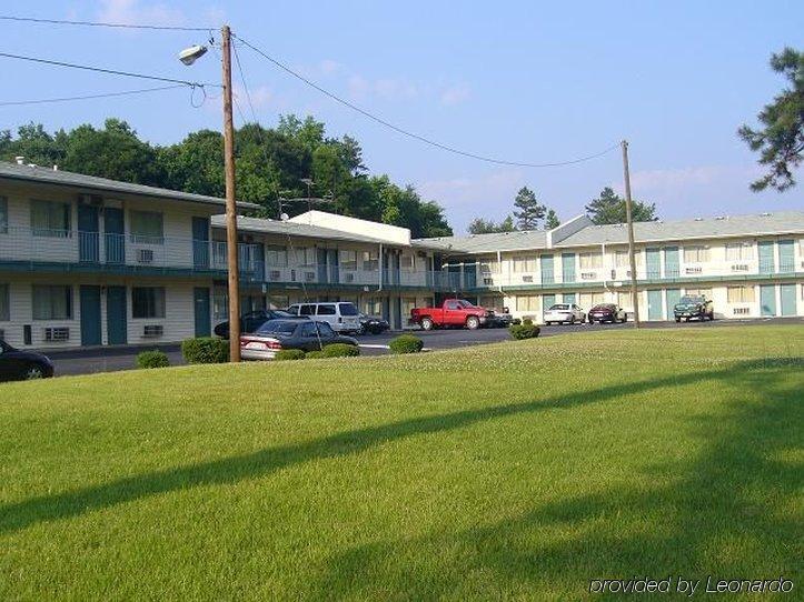 Royal Inn And Suites Charlotte Airport Ngoại thất bức ảnh