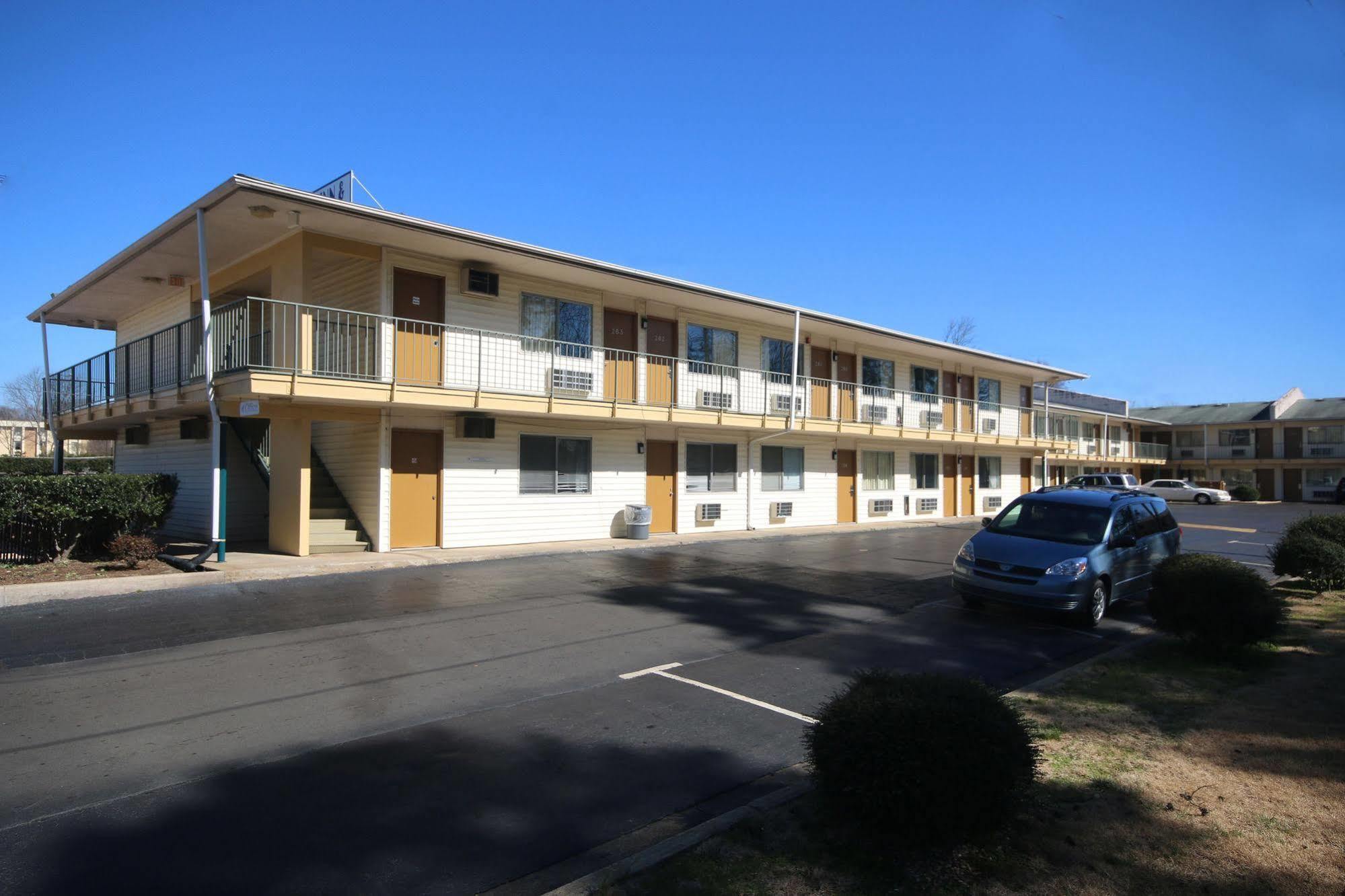 Royal Inn And Suites Charlotte Airport Ngoại thất bức ảnh