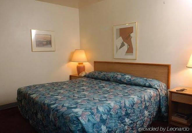 Royal Inn And Suites Charlotte Airport Ngoại thất bức ảnh